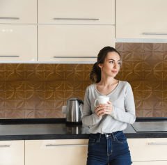 Tink 3 Boyutlu Duvar Paneli Kabartmalı Geometrik Yuvarlak Desen PVC 41x41 cm/ 6 Adet /1 m² Altın Meşe